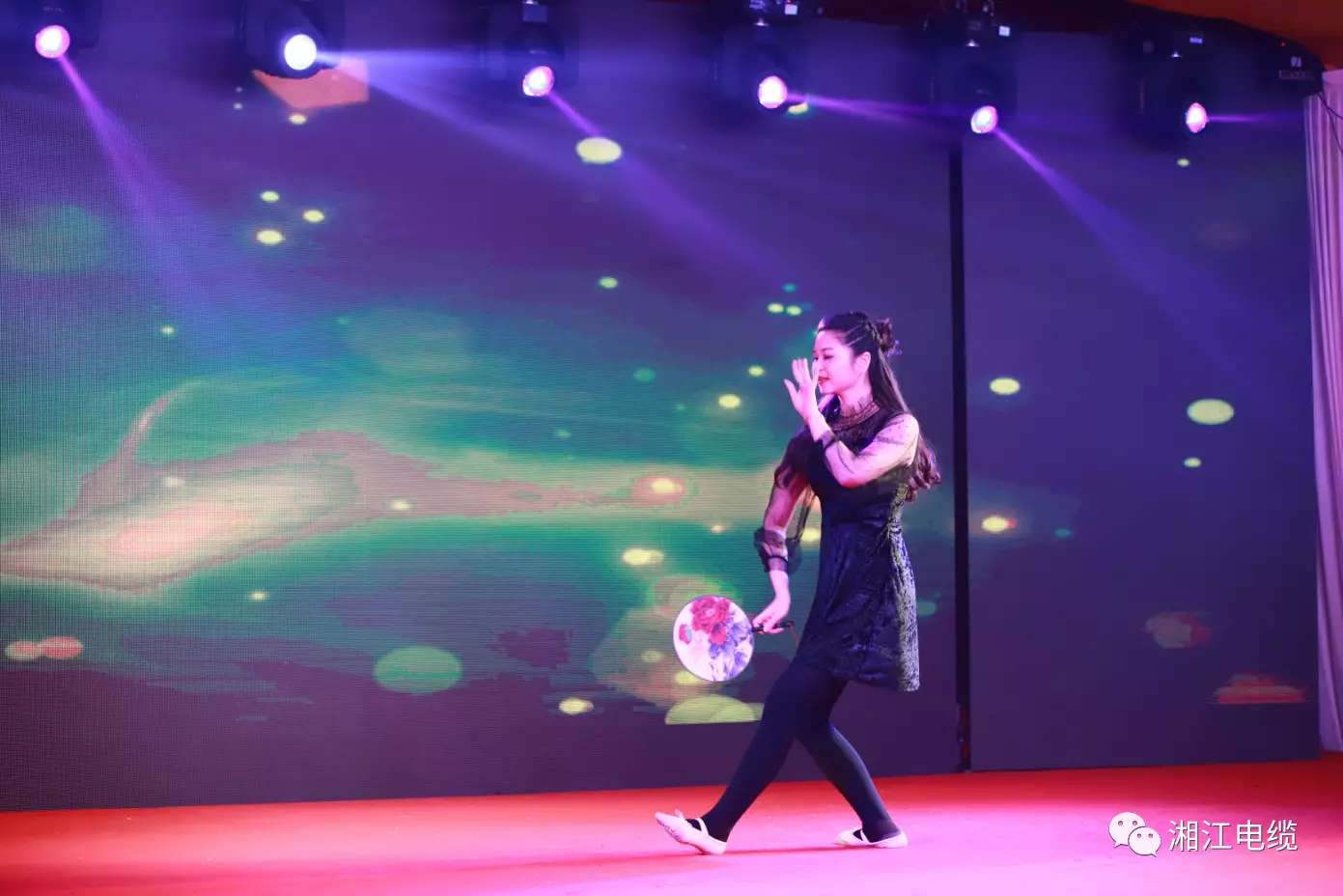 湘江電纜2019經(jīng)銷(xiāo)商會(huì)議暨迎新年會(huì)盛大舉行