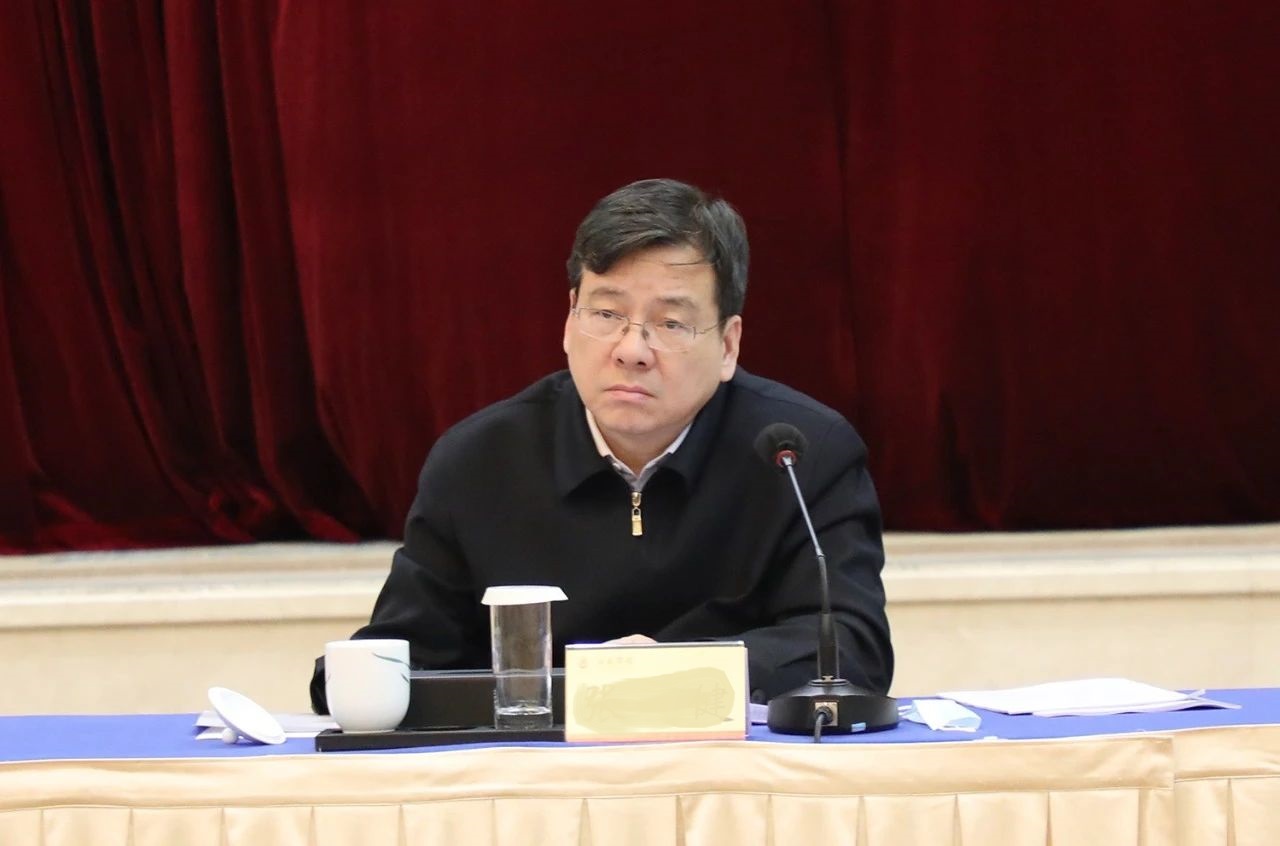 毛偉明省長出席全省民營企業(yè)家座談會，湘江電纜董事長侯少斌應邀參加